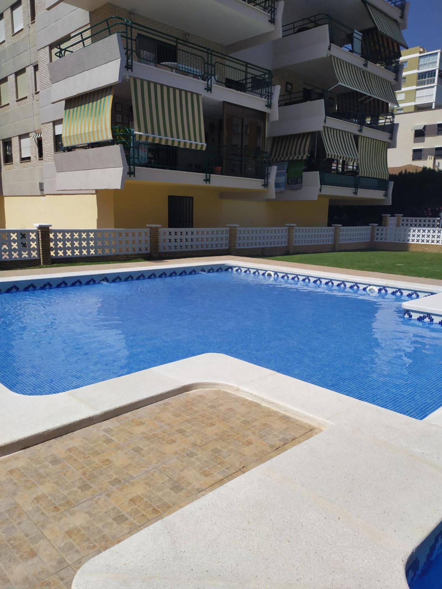 Apartamento Con Vistas Al Mar Y Buena Ubicacion Бенікасім Екстер'єр фото